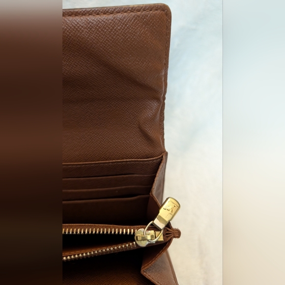 LOUIS VUITTON Monogram Sarah Long Wallet LV ( fair condition ) - Picture 9 of 12